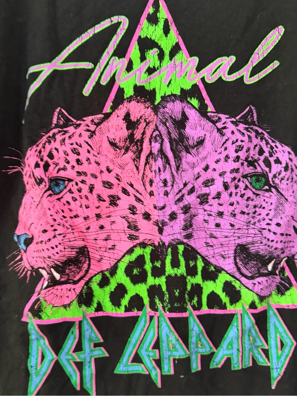 Def Leppard Graphic Tee - Picture 3 of 3